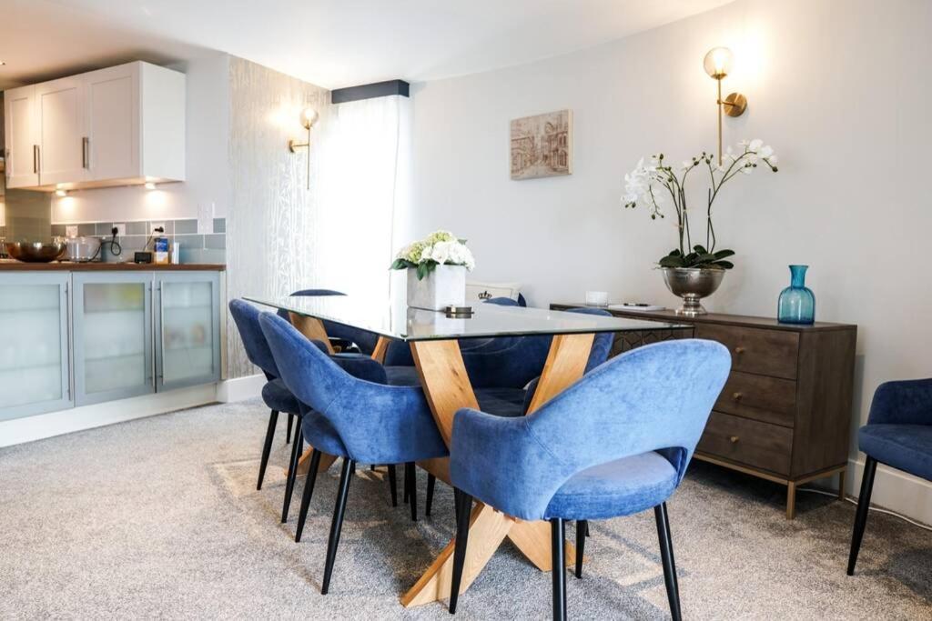 Beautiful 3 Bedroom Apartment By The Sea 뉴키 외부 사진