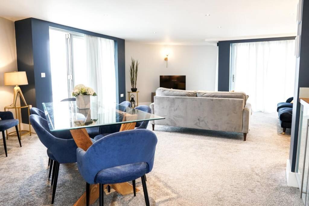Beautiful 3 Bedroom Apartment By The Sea 뉴키 외부 사진