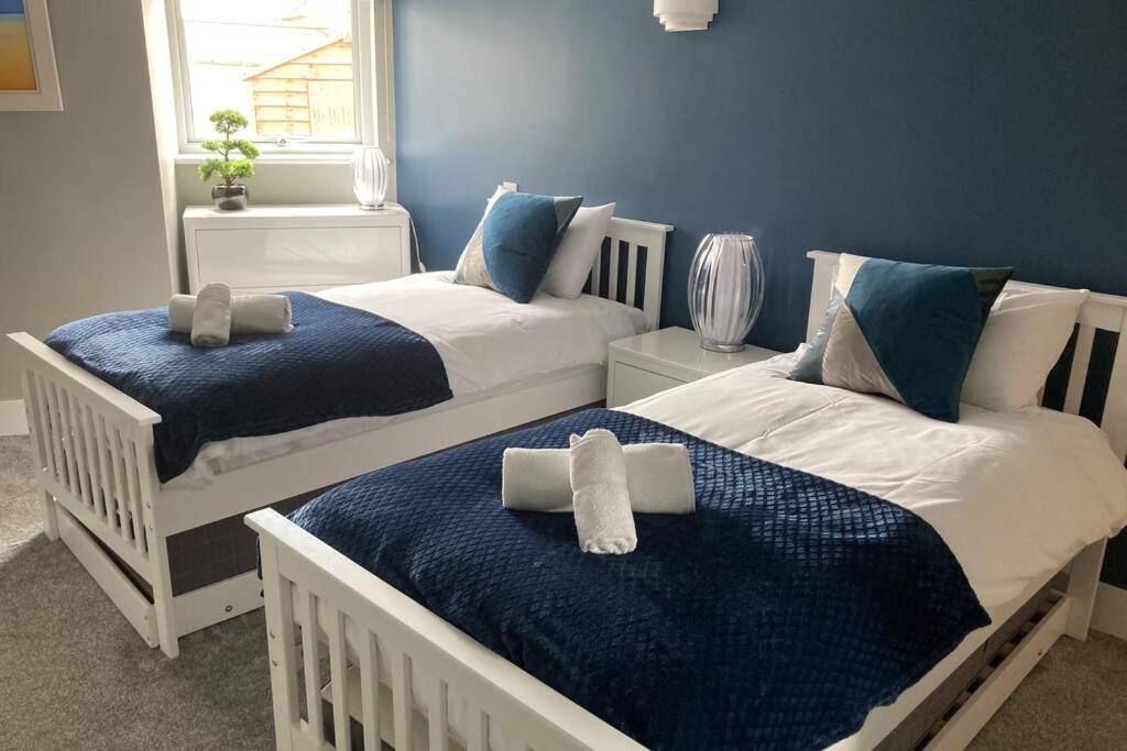 Beautiful 3 Bedroom Apartment By The Sea 뉴키 외부 사진