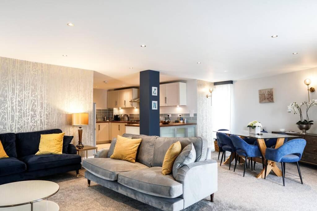 Beautiful 3 Bedroom Apartment By The Sea 뉴키 외부 사진
